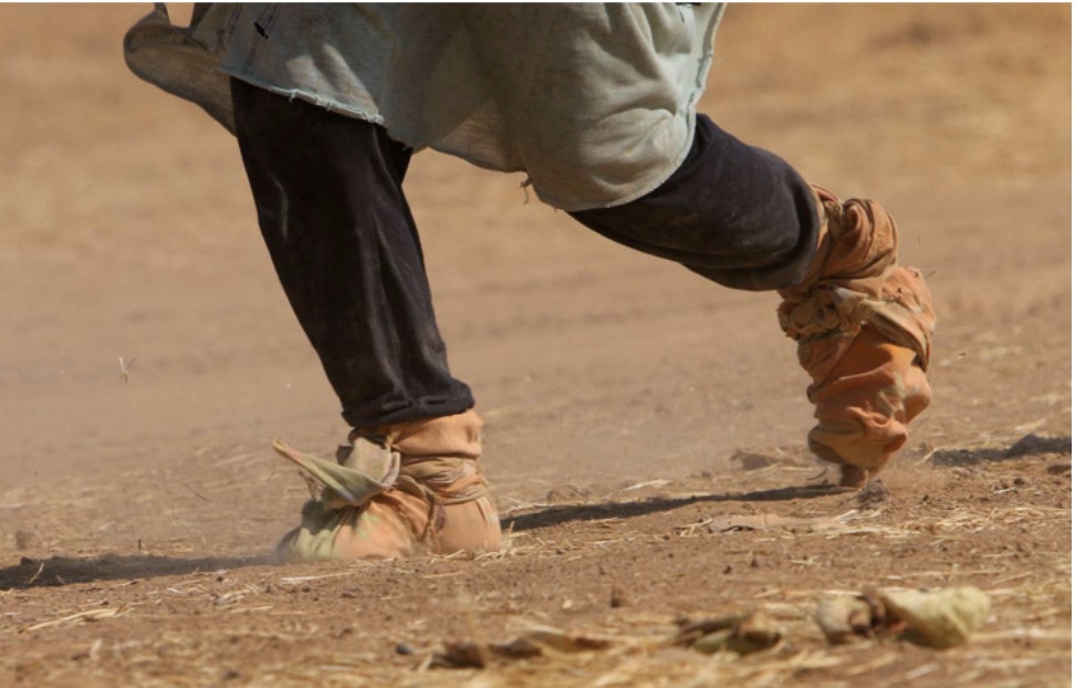 Refugees fleeing 4